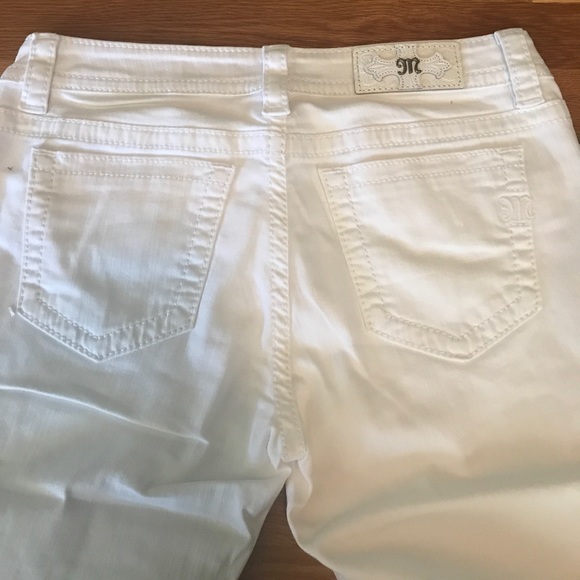 NWT Miss Me Signature Cuffed Capri - Picture 3 of 8